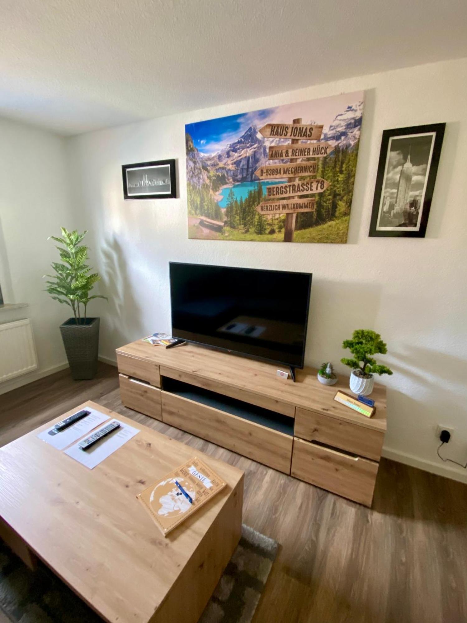 Haus Jonas Apartment Mechernich Bagian luar foto